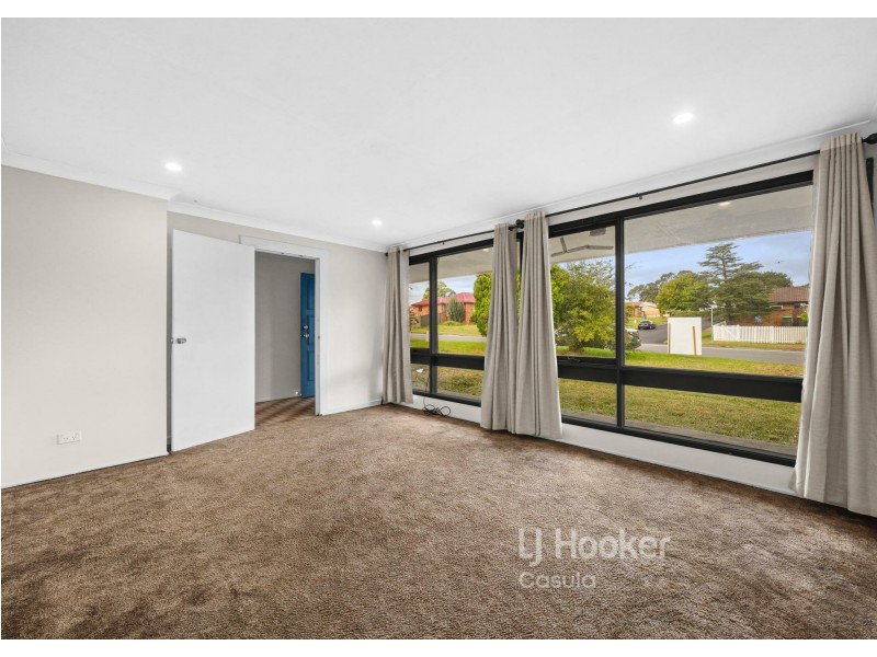 14 Harrow Road, Glenfield NSW 2167