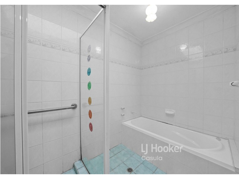 14 Harrow Road, Glenfield NSW 2167