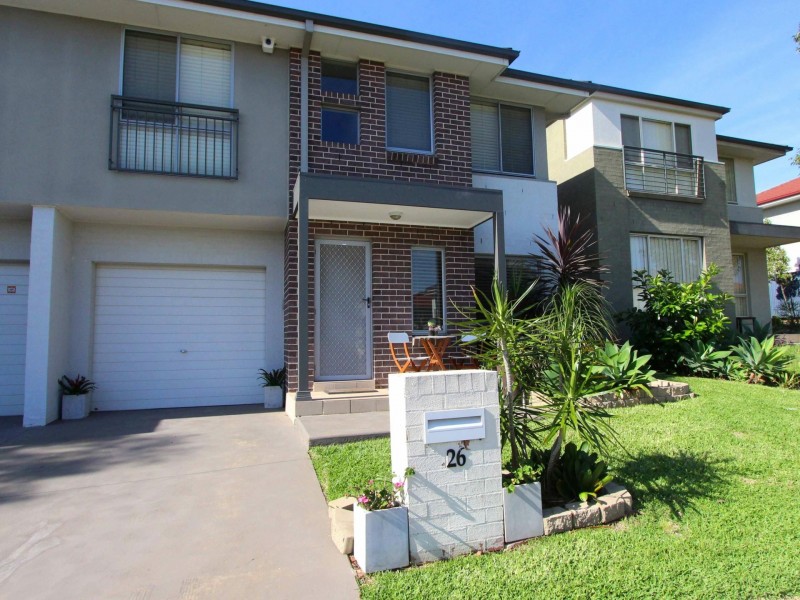 26 Northampton Drive, Glenfield NSW 2167