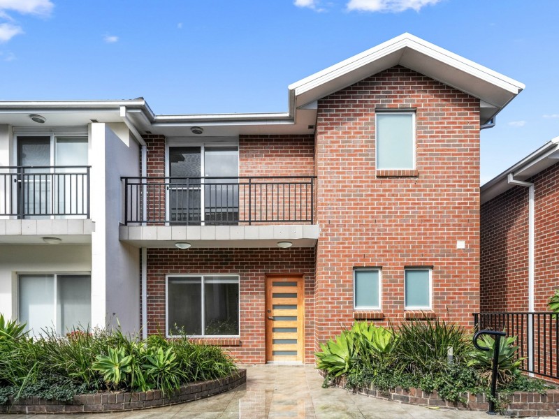 33/10 Old Glenfield, Casula NSW 2170