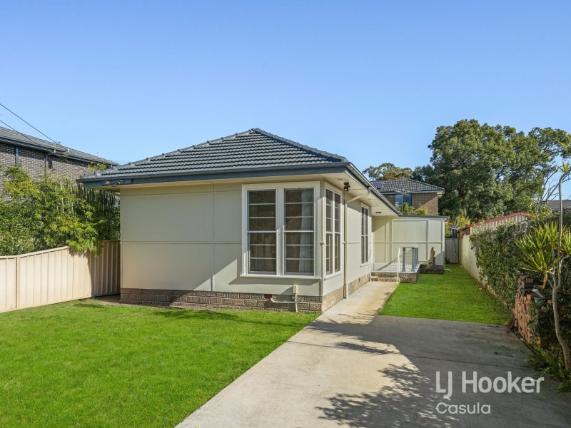 15A Canberra Avenue, Casula NSW 2170