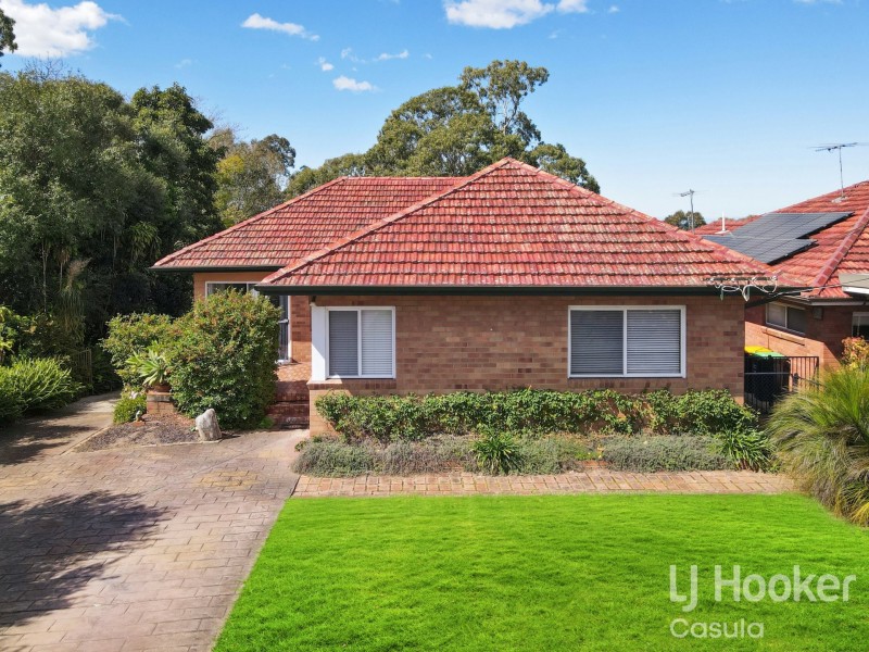 12 Dunmore Crescent, Casula NSW 2170