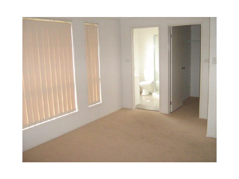 62 Box Rd, Casula NSW 2170