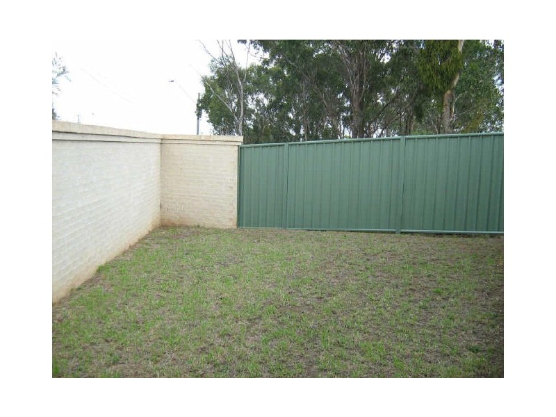 62 Box Rd, Casula NSW 2170