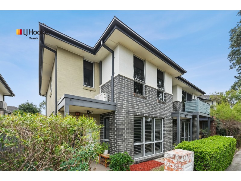 18 Bellona Walk, Glenfield NSW 2167