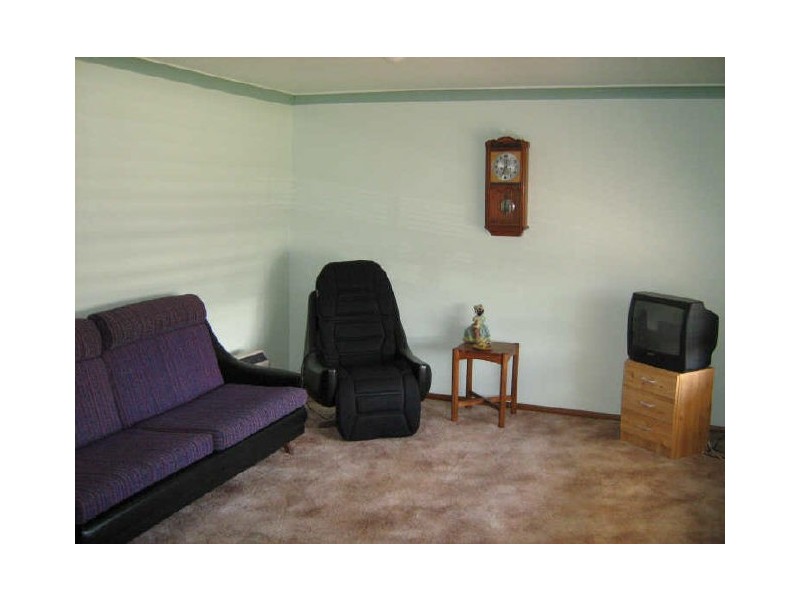 80 Jacaranda Cres, Casula NSW 2170