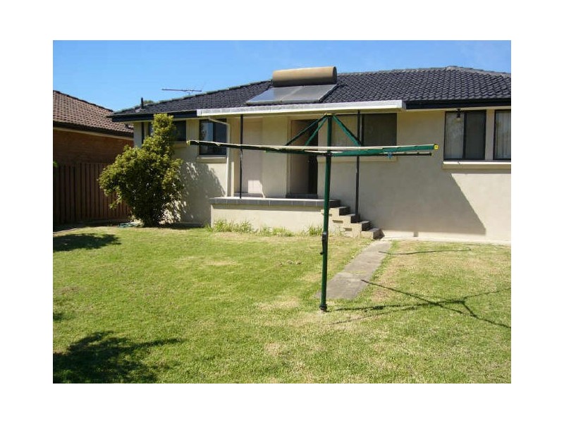 24 Grose Ave, Lurnea NSW 2170