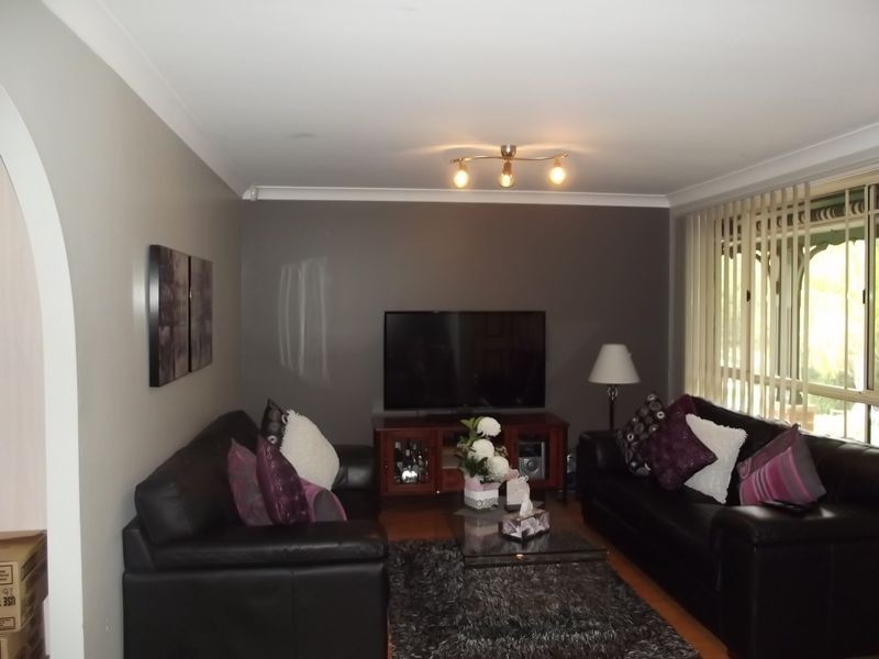 2/5 Nevil Way, Casula NSW 2170