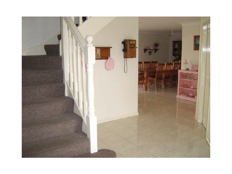 8 Goodooga Cl, Hinchinbrook NSW 2168