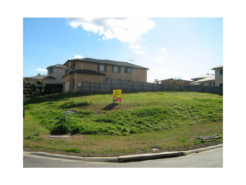 7 Lochburie Way, Macquarie Links NSW 2565