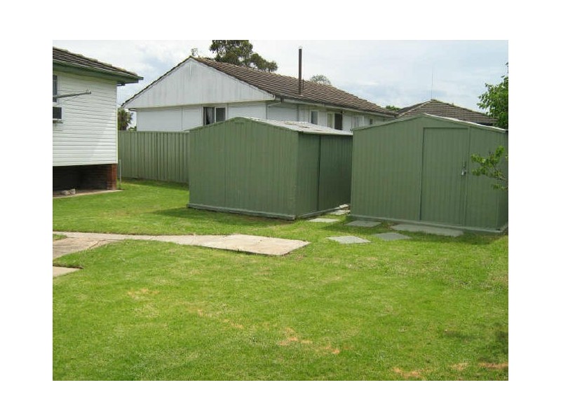 25 O’Neile Cres, Lurnea NSW 2170
