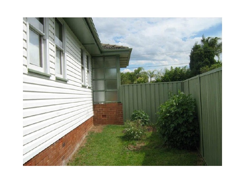 25 O’Neile Cres, Lurnea NSW 2170