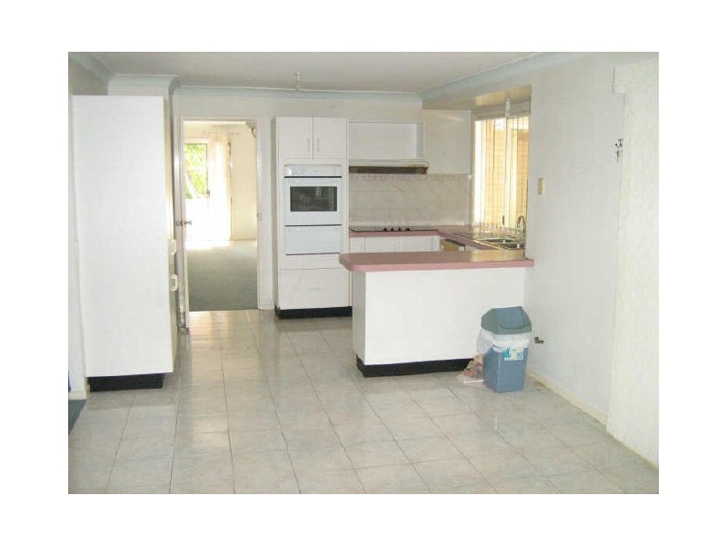 10 Trainer Ave, Casula NSW 2170