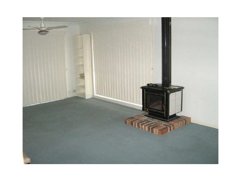 10 Trainer Ave, Casula NSW 2170