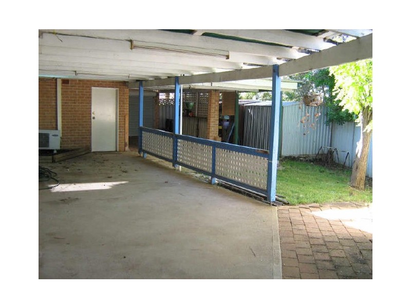 10 Trainer Ave, Casula NSW 2170