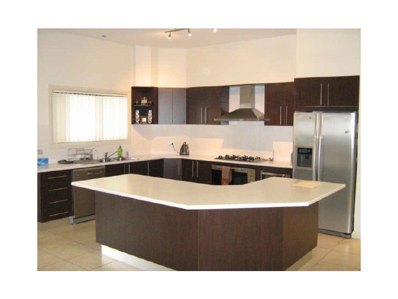 7 Pecan Pl, Casula NSW 2170