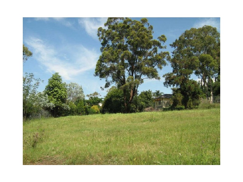 17 Streeton Pl, Casula NSW 2170