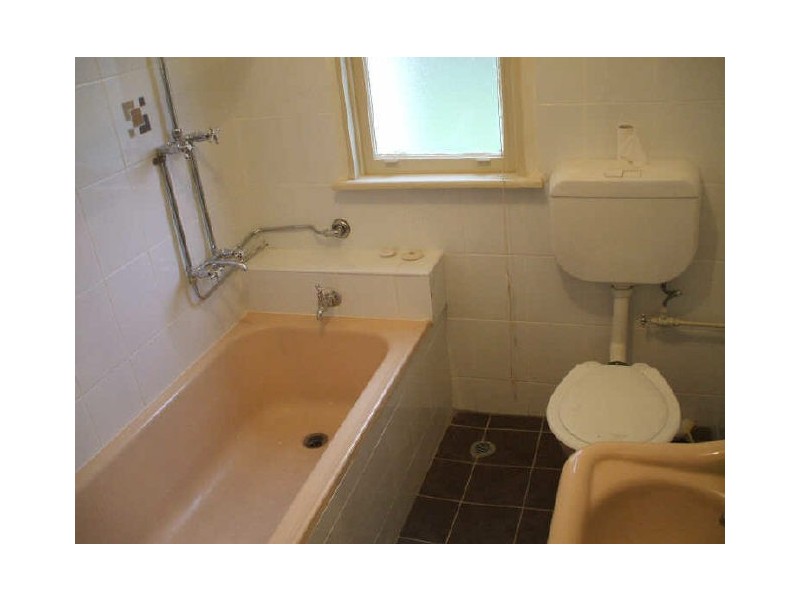 27 Facey Crescent, Lurnea NSW 2170