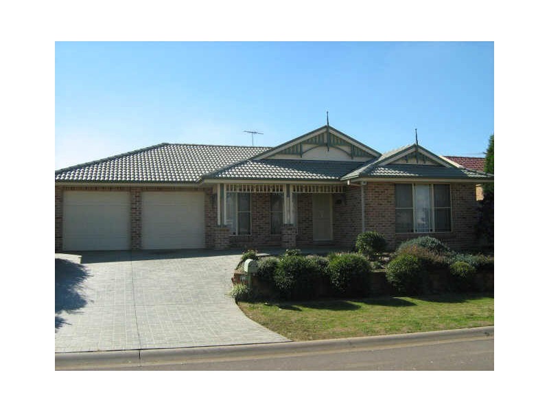 13 Padua Cl, Prestons NSW 2170