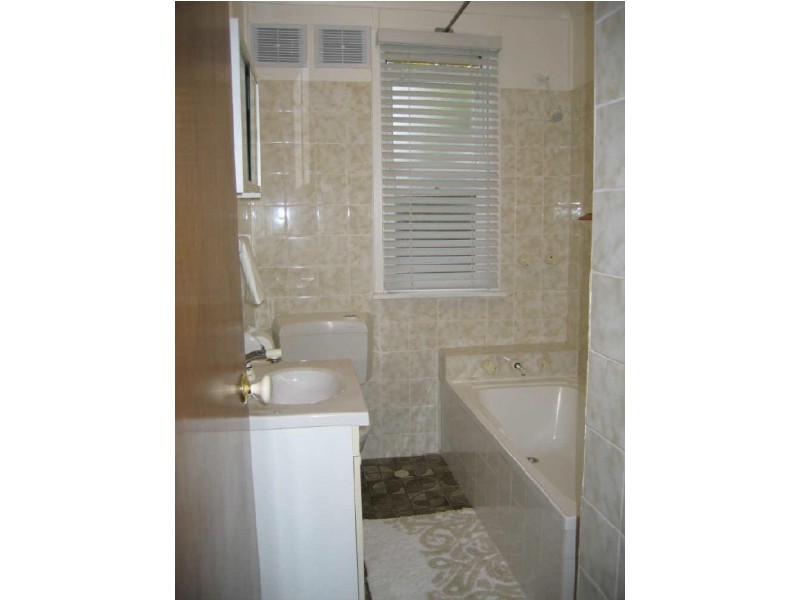 21 Ayrshire St, Busby NSW 2168