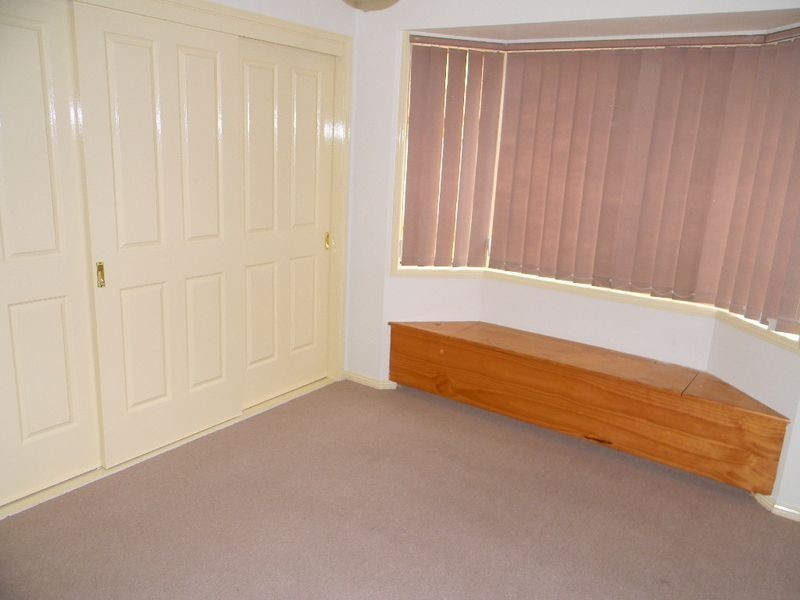 23 Brickendon Crt, Wattle Grove NSW 2173