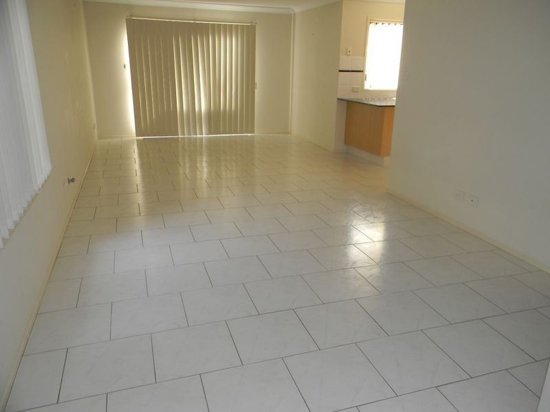 Unit 9 4 Wattle Rd, Casula NSW 2170