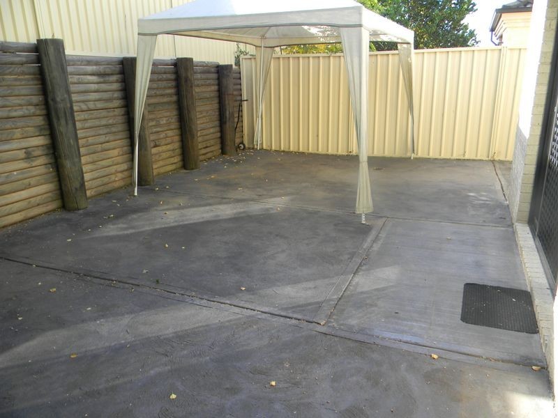 Unit 9 4 Wattle Rd, Casula NSW 2170