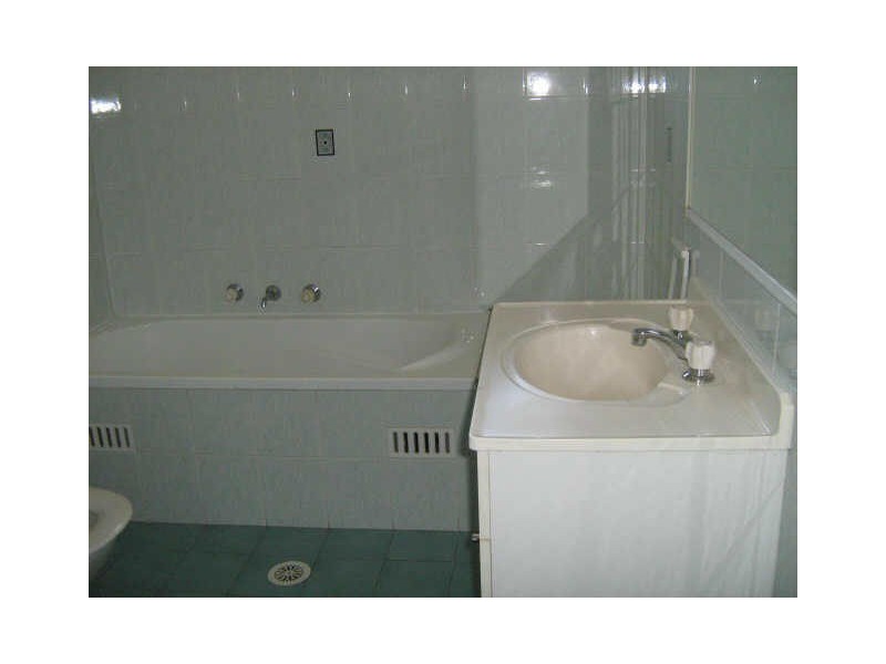 11A Hans Place, Casula NSW 2170