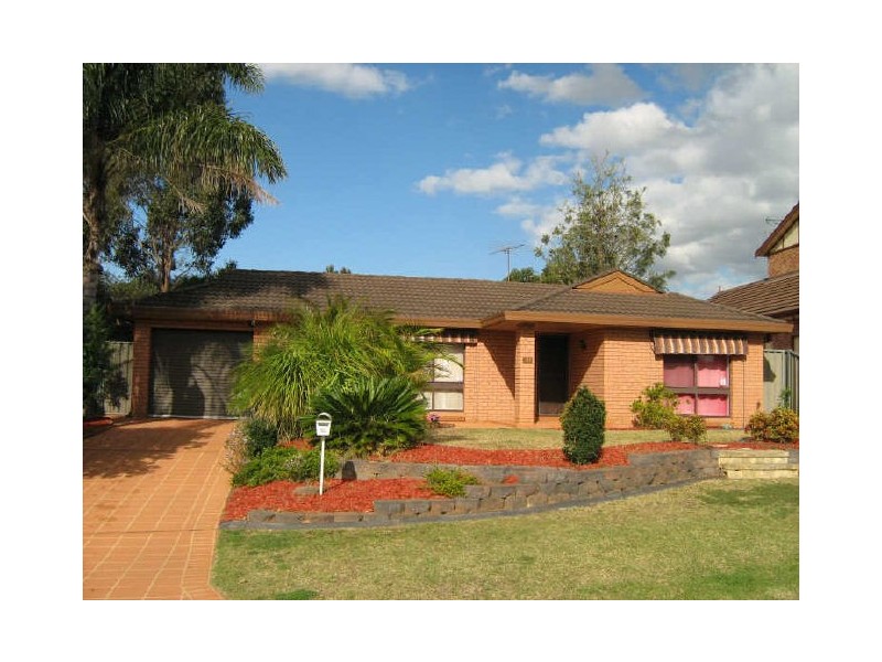 10 Flemington Close, Casula NSW 2170