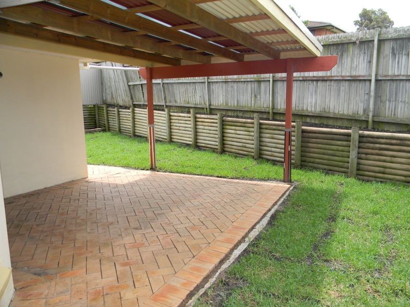 15b Harpur Pl, Casula NSW 2170