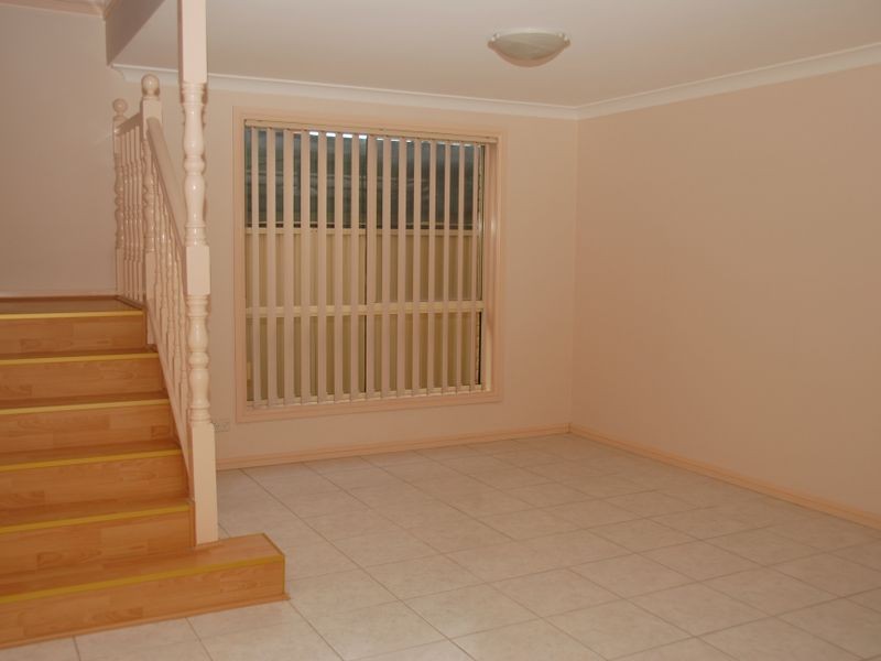 4 Wesley Pl, Horningsea Park NSW 2171