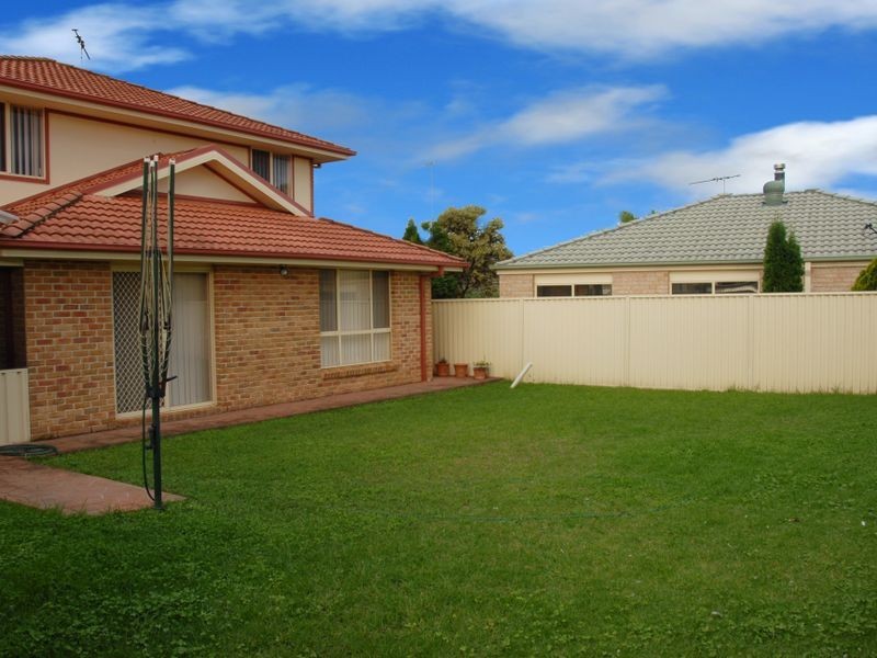 4 Wesley Pl, Horningsea Park NSW 2171