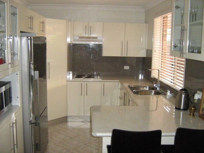 253 Pacific Palms Cct, Hoxton Park NSW 2171