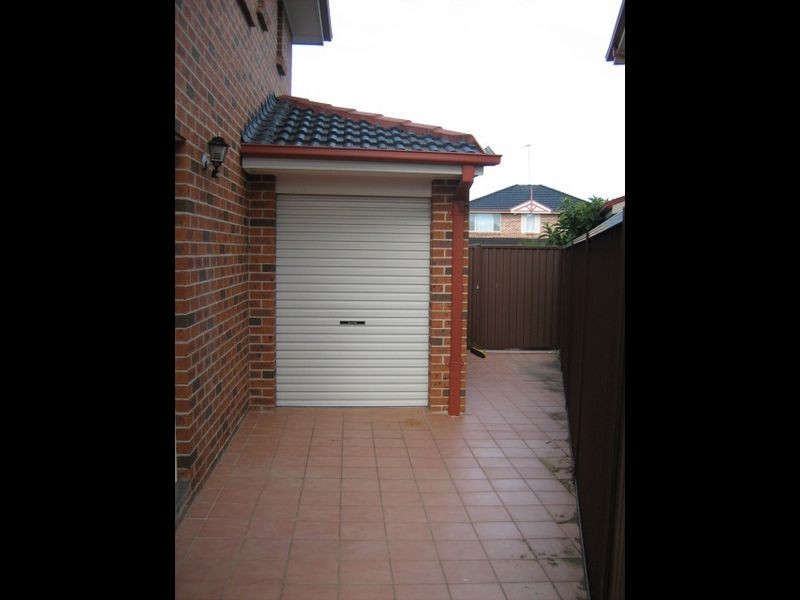 253 Pacific Palms Cct, Hoxton Park NSW 2171