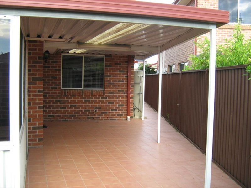 253 Pacific Palms Cct, Hoxton Park NSW 2171