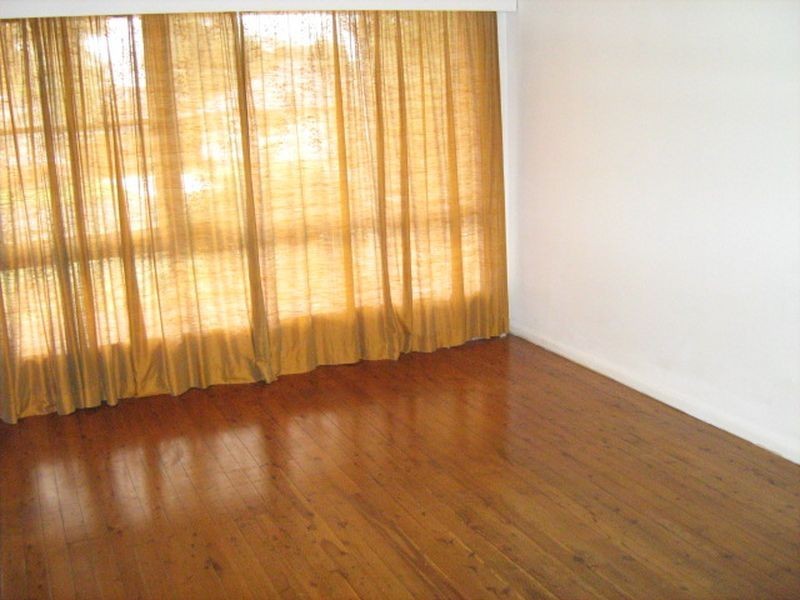 48 Holland Cres, Casula NSW 2170