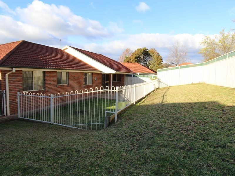 35 William Mannix Ave, Currans Hill NSW 2567