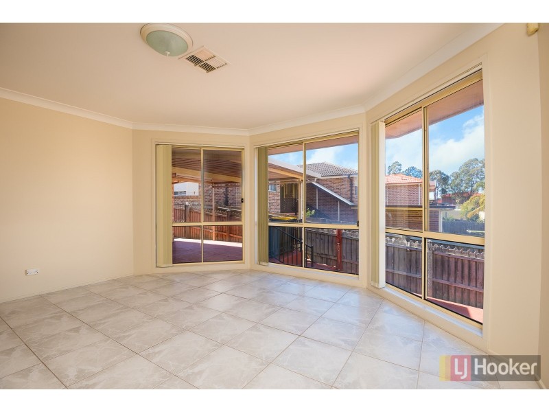 12 Harpur Place, Casula NSW 2170