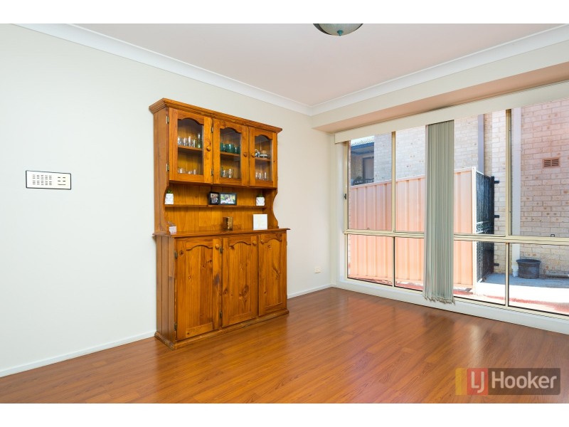 12 Harpur Place, Casula NSW 2170