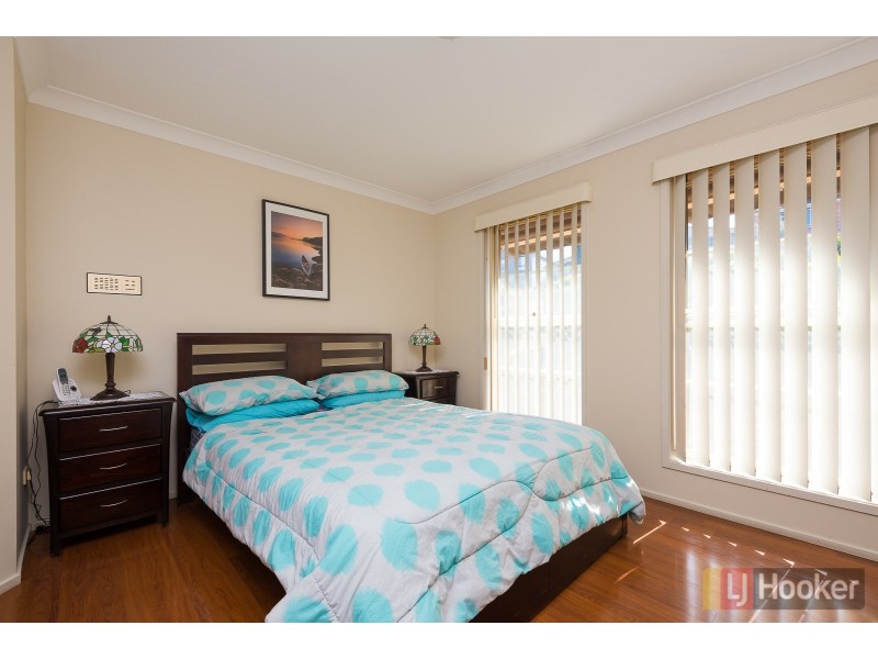 12 Harpur Place, Casula NSW 2170