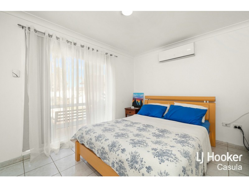 49 Lyrebird Crescent, Green Valley NSW 2168