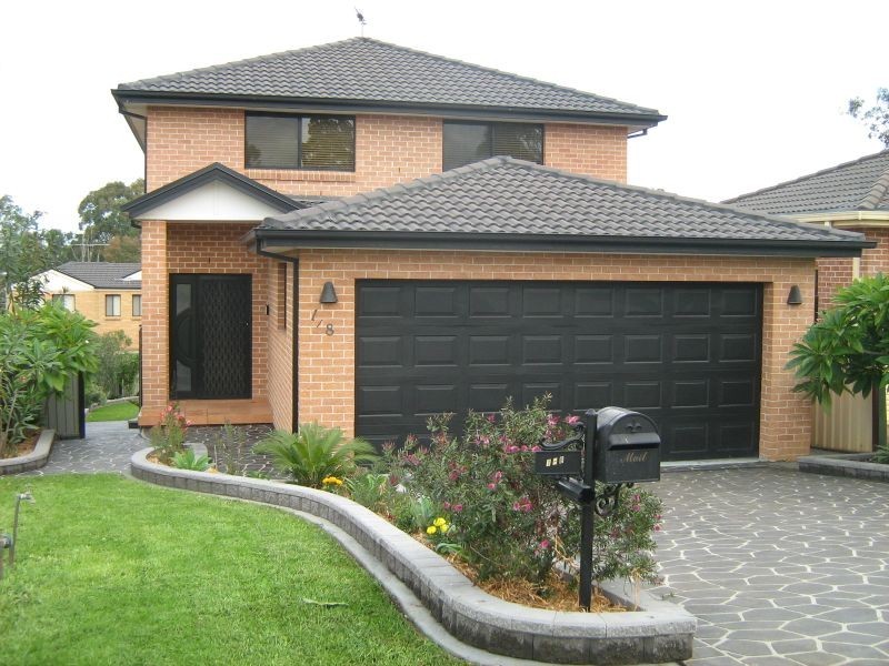 1/8 Boldrewood Ave, Casula NSW 2170