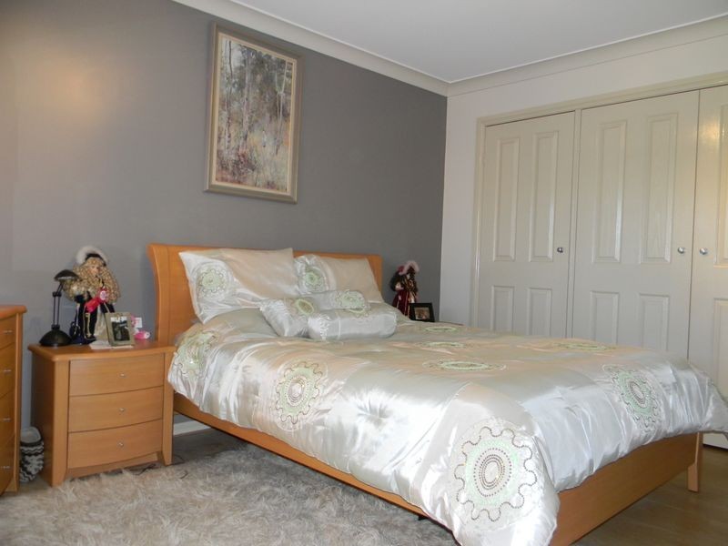 1/8 Boldrewood Ave, Casula NSW 2170