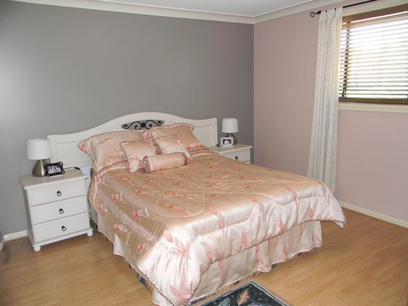 1/8 Boldrewood Ave, Casula NSW 2170