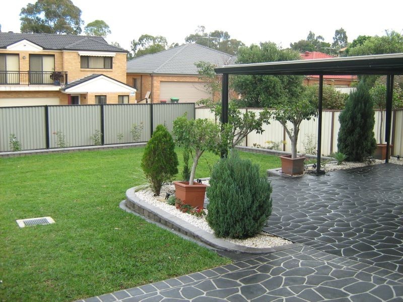 1/8 Boldrewood Ave, Casula NSW 2170