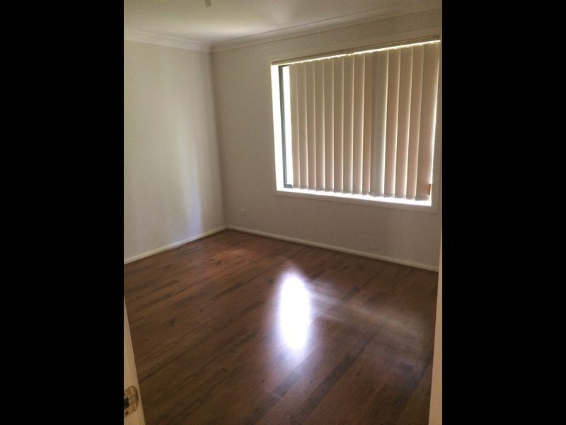 3/8 Boldrewood Ave, Casula NSW 2170