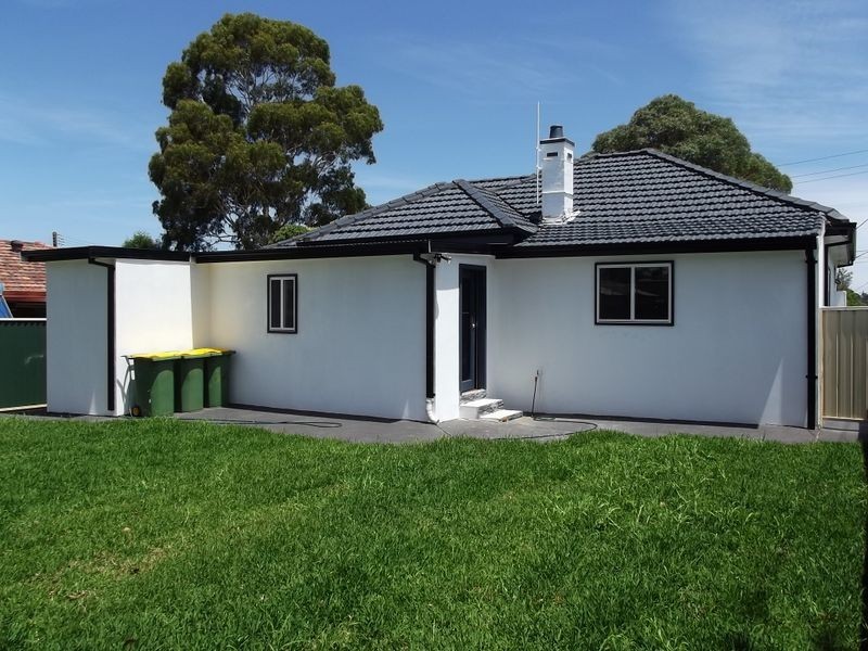 26 Wolseley St, Fairfield NSW 2165