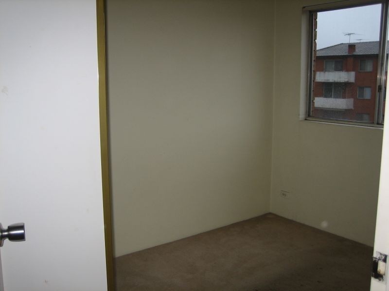 4/17-19 Speed St, Liverpool NSW 2170