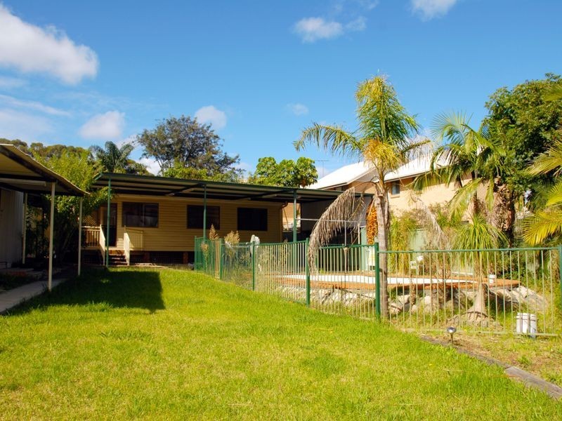 35 Morison Dr, Lurnea NSW 2170