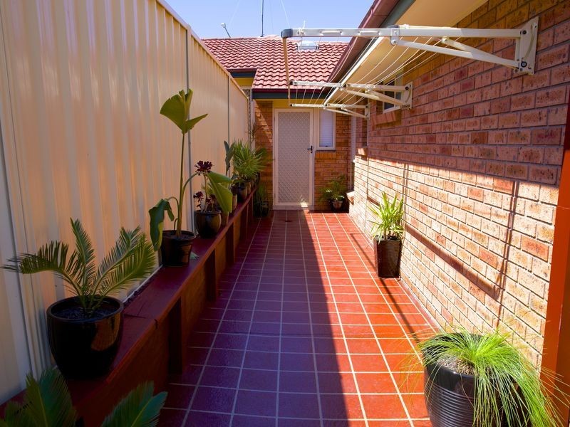 33A Leacocks Lane, Casula NSW 2170